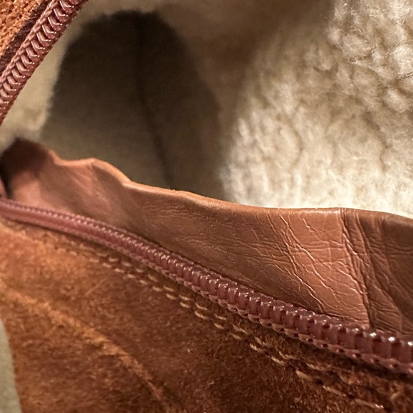 Bjorndal Lyndall suede sherpa lined wedge boots, size 9.5 - Picture 8 of 8